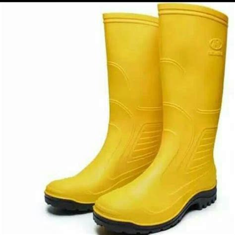 Sepatu Boots
