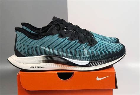 Sepatu Olahraga