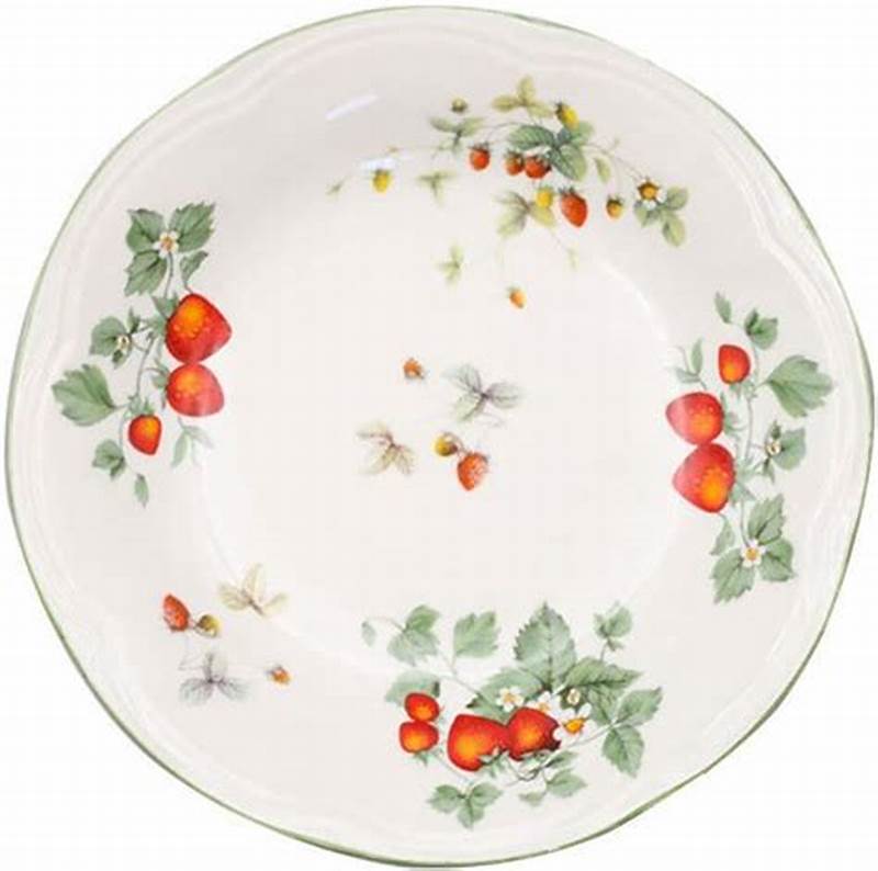 Strawberry Pattern Tableware