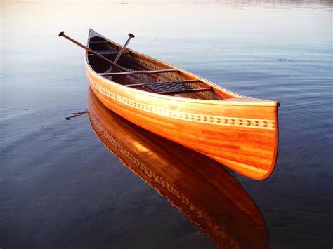 Wood Fishing Canoes Construction