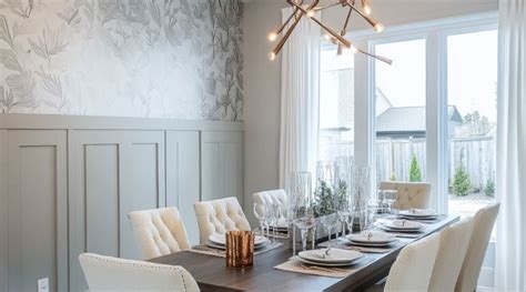 accent wall dining room