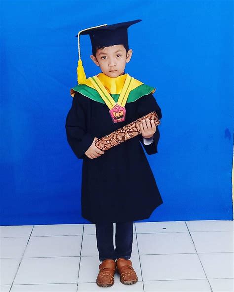 Anak TK Wisuda
