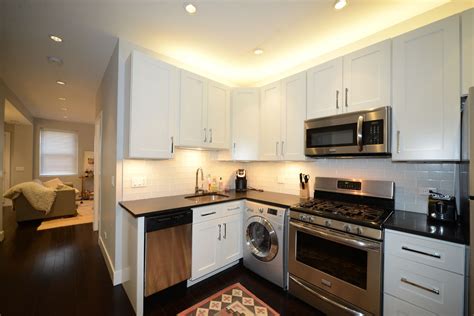 apartment kitchen cabinets