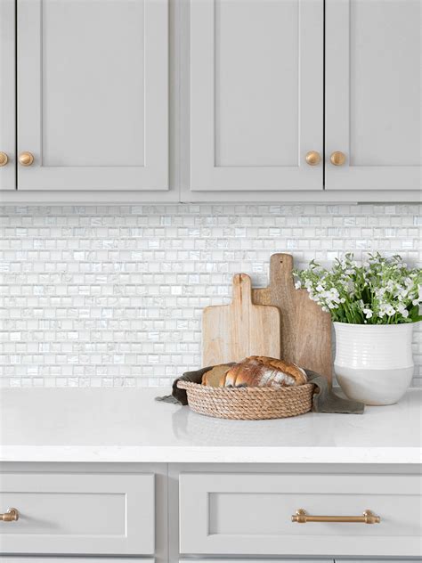 backsplash for grey countertop