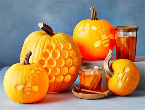 bee pumpkin carving
