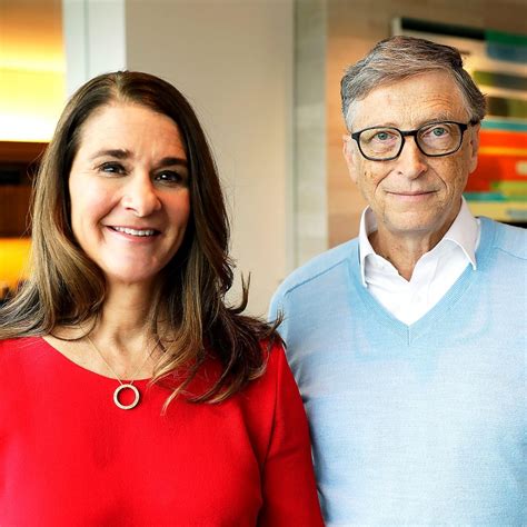 Bill Gates and Melinda Gates picture sitting down Side by Side