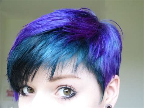 blue and purple pixie cut