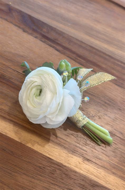 boutonniere
