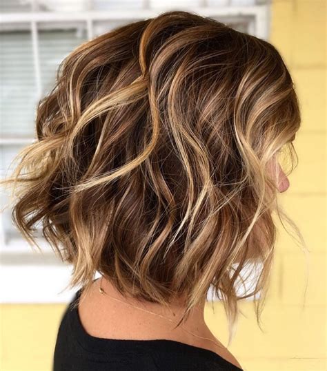 brown hair with blonde highlights short bob