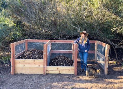 building a compost bin