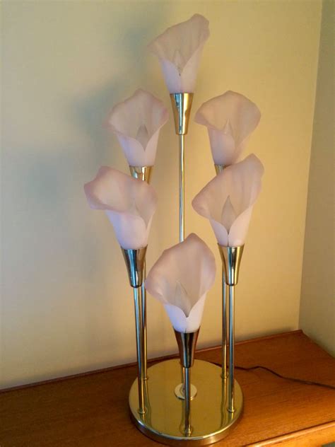 calla lily light