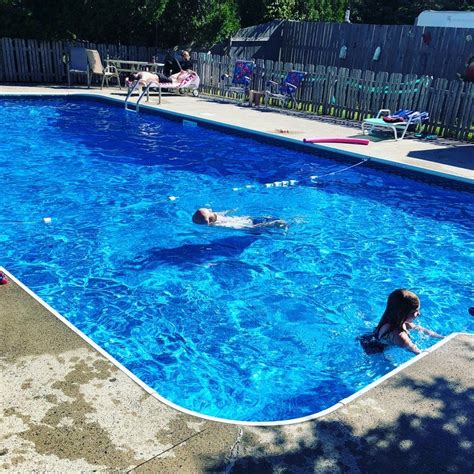 campgrounds near me with pool
