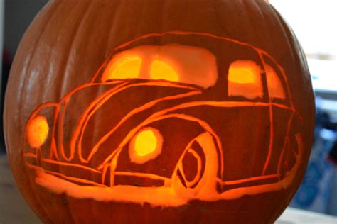 car pumpkin carving