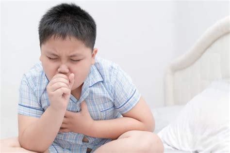 cara mengatasi batuk terus menerus pada anak