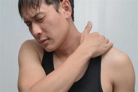 cara mengatasi leher sakit