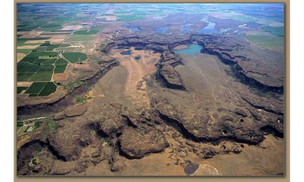 Channeled Scablands river bed evidence