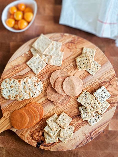 charcuterie crackers