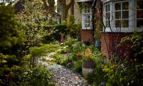 create a photographers garden