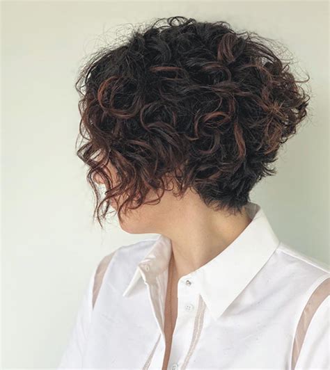 curly hair wedge cut