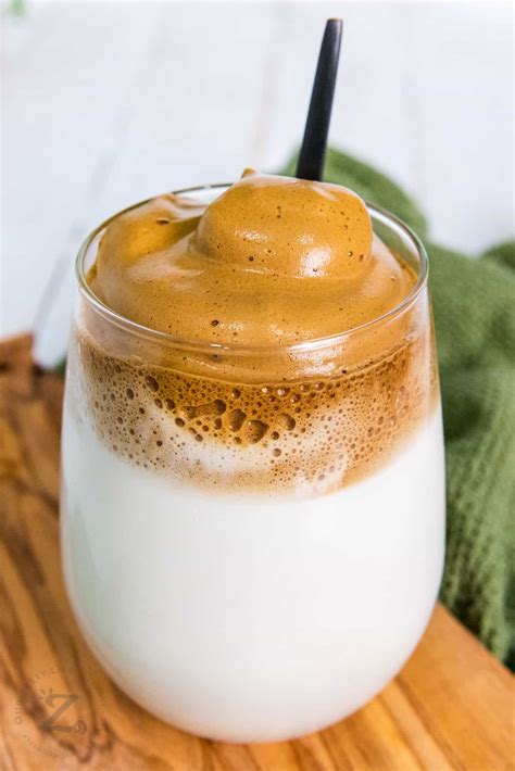 Dalgona Coffee