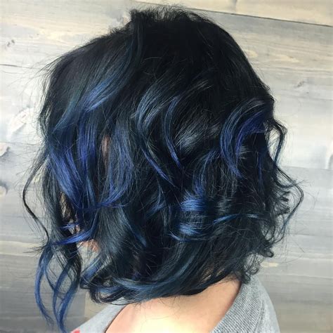 dark blue balayage short hair