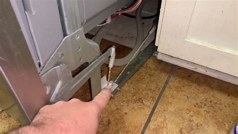 dishwasher door squeaking
