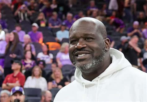 does shaq own a basketball team
