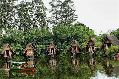Keindahan Pemandangan Alam Dusun Bambu