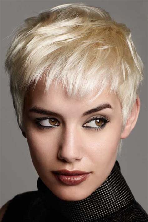 easy cropped haircut