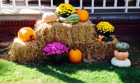 fall hay bale decorating ideas