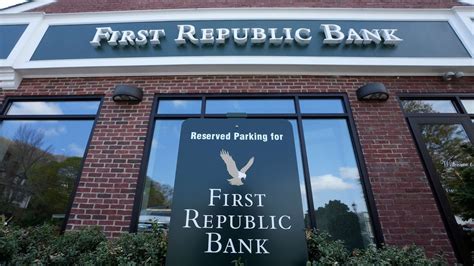 fdic takes over first republic bank