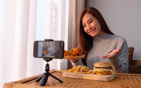 Food Vlogger