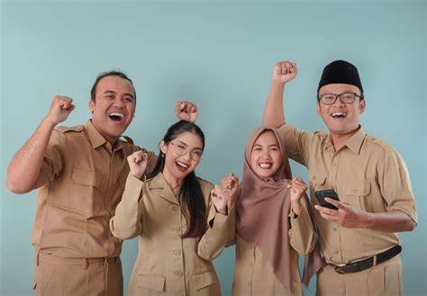 Guru PNS