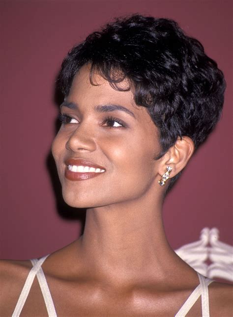 halle berry pixie cut back view