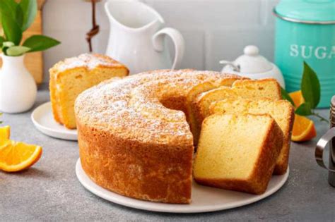 how long does cake last in the fridge without frosting