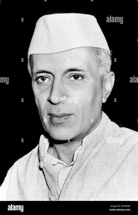 image of jawaharlal nehru black and white