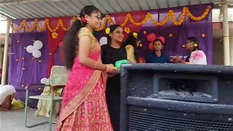 inviting principal mam on stage