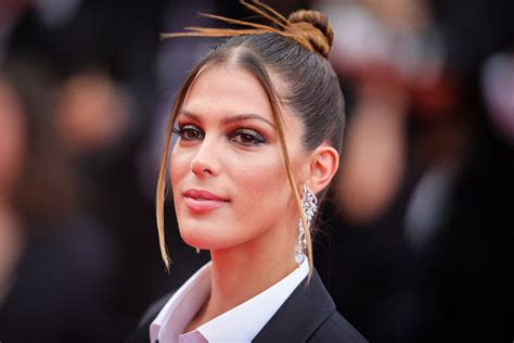 iris mittenaere coupe courte