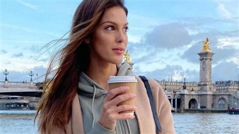 iris mittenaere instagram photos
