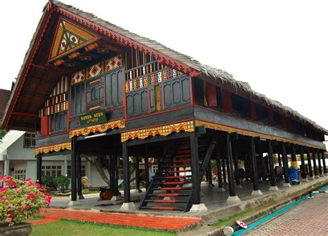 kesimpulan rumah adat indonesia