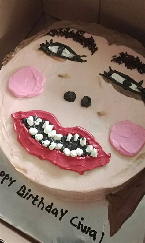 Kue Karakter Lucu