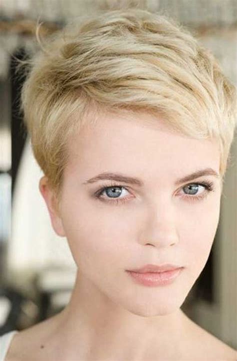 layered pixie for fine hair
