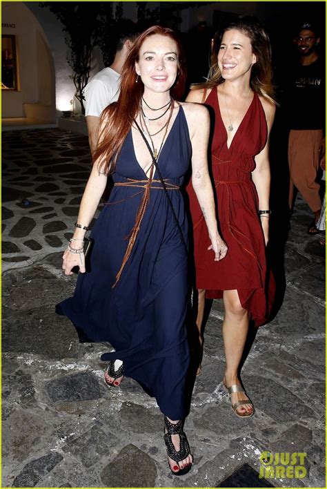 lindsay lohan greece reality show