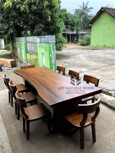 Meja Kayu
