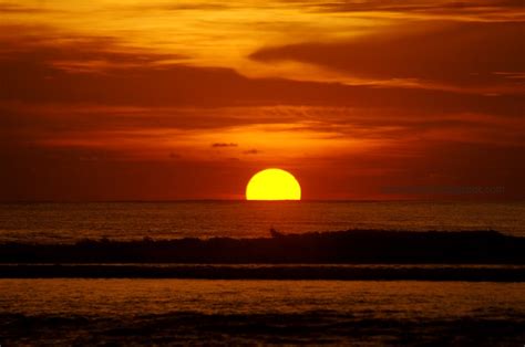 Melihat Sunrise dan Sunset di Pantai Jampang Surade