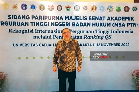 mengembangkan reputasi
