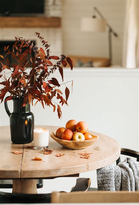 minimal fall decor