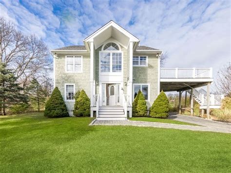 montauk shores homes for sale zillow