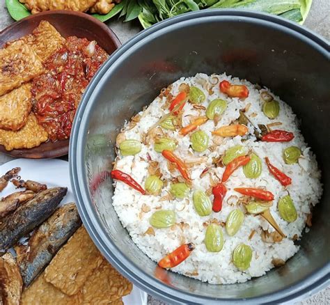 Nasi Liwet Magic Com