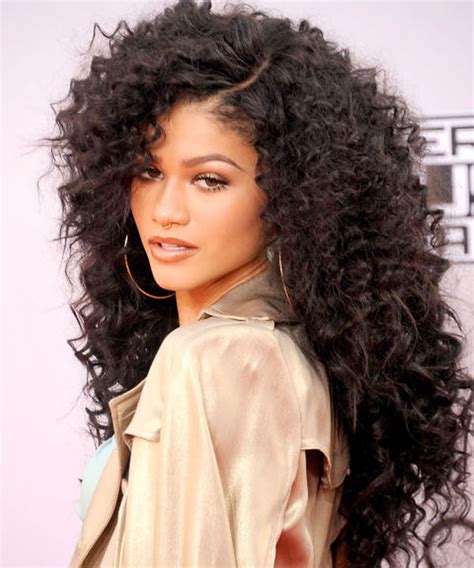 natural hairstyles for long curly hair